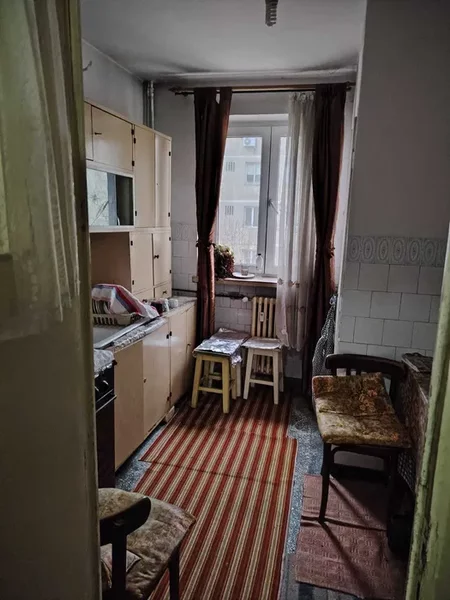 Drobeta Turnu Severin Str. Traian, langa Primarie