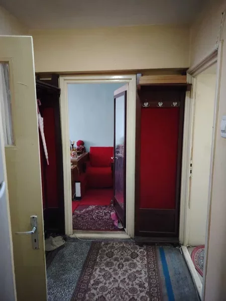 Drobeta Turnu Severin Str. Traian, langa Primarie
